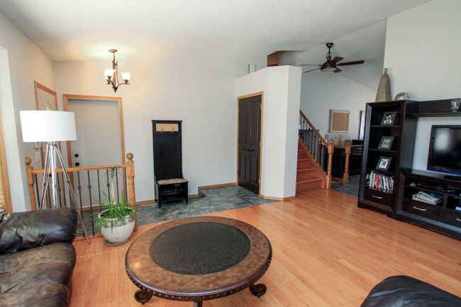 169 Dixon Crescent, Home with 4 bedrooms, 3 bathrooms and 4 parking in Red Deer AB | Image 6