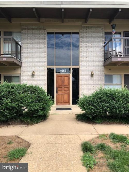 apt-110-4953 Americana Dr, ANNANDALE, VA, 22003-5037 | Card Image