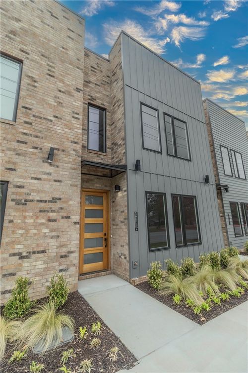 4116 W Olive St, Rogers, AR, 72756-1808 | Card Image