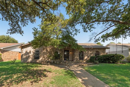 8617 Baumgarten Dr, Dallas, TX, 75228-5418 | Card Image