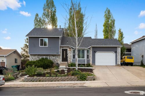 1645 N 275 W, Layton, UT, 84041-2195 | Card Image