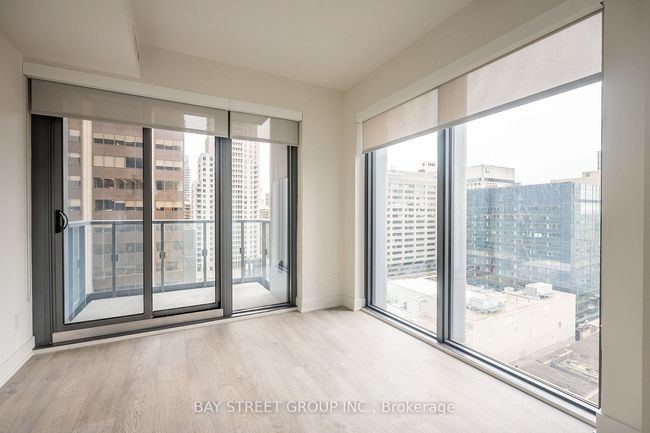 1503 - 8 Cumberland St, Condo with 2 bedrooms, 2 bathrooms and null parking in Toronto ON | Image 4