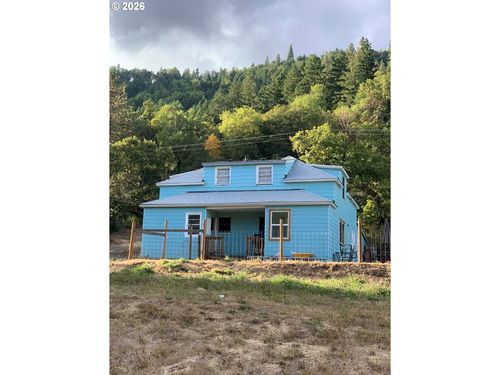 9060 Azalea Glen Rd, Glendale, OR, 97442-9763 | Card Image
