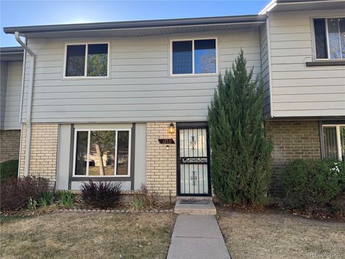 1253 Troy St, Aurora, CO, 80012-6320 | Card Image