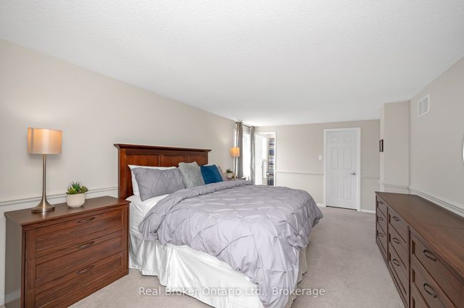 2013 Windy Oaks Dr, House other with 5 bedrooms, 4 bathrooms and 4 parking in Burlington ON | Image 18