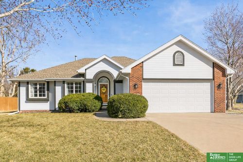 4005 N 208th St, Elkhorn, NE, 68022-5127 | Card Image