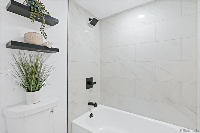 NEW VANITY | Image 21