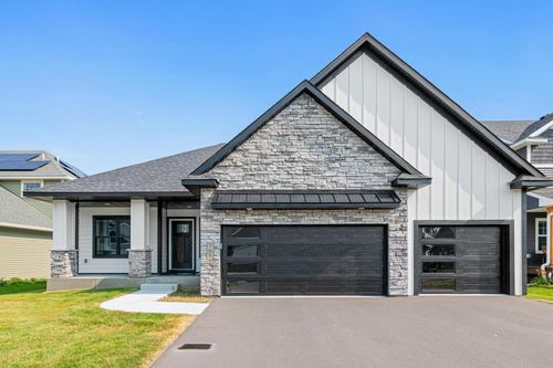1589 Spruce St, Farmington, MN, 55024-1819 | Card Image