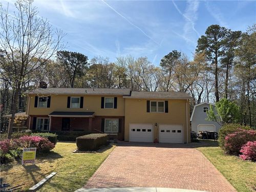 108 Dawson Dr, Seaford, VA, 23696-2502 | Card Image