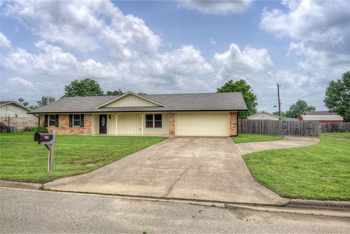 209 Myndi St, Sulphur Springs, TX, 75482-3531 | Card Image