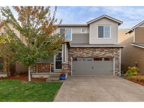 2103 Nw Woodland Dr, McMinnville, OR, 97128-6762 | Card Image