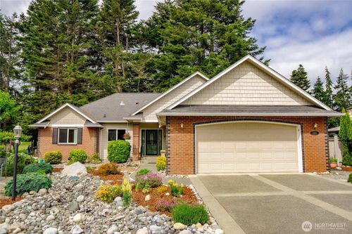 226 Hurricane Ridge Dr, Sequim, WA, 98382-9379 | Card Image