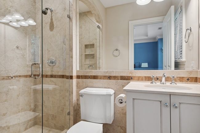 2239 Sheridan Rd, Home with 4 bedrooms, 8 bathrooms and null parking in Highland Park IL | Image 33