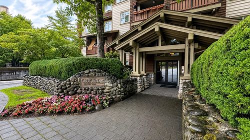 205-18 Smokey Smith Pl, New Westminster, BC, V3L5V3 | Card Image