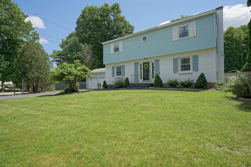 7 Acorn Acres, Rye, NH, 03870-2201 | Card Image