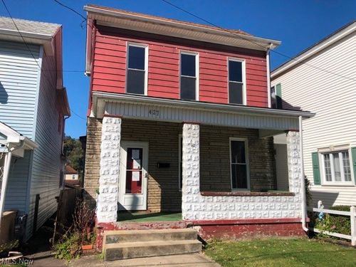 427 Lincoln St, McMechen, WV, 26040-1217 | Card Image