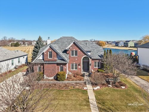 3534 Hidden Fawn Dr, Elgin, IL, 60124-8200 | Card Image