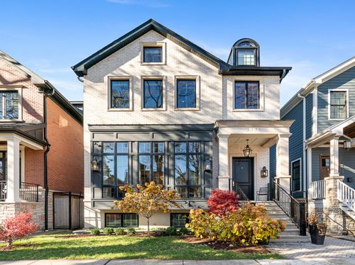 3336 Oakley Ave, Chicago, IL, 60618-6235 | Card Image