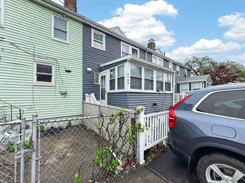 b-228-B Quincy Shore Dr, Quincy, MA, 02171-1536 | Card Image