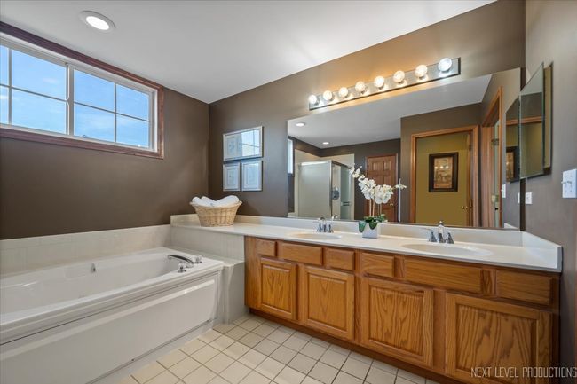 1228 Summerwood, House other with 5 bedrooms, 3 bathrooms and 3 parking in West Dundee IL | Image 30