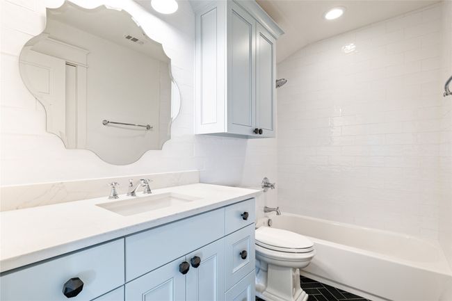 Ensuite Full Bath #3 - Second Floor | Image 32