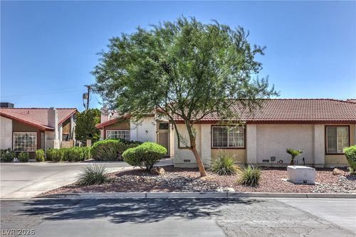 5272 Dickens Dr, Las Vegas, NV, 89119-7706 | Card Image