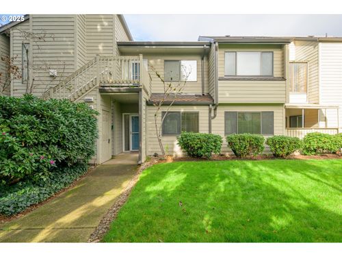 2062 Lake Isle Dr, Eugene, OR, 97401-1700 | Card Image