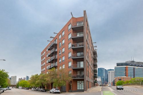 501-859 W Erie St, Chicago, IL, 60642-7298 | Card Image