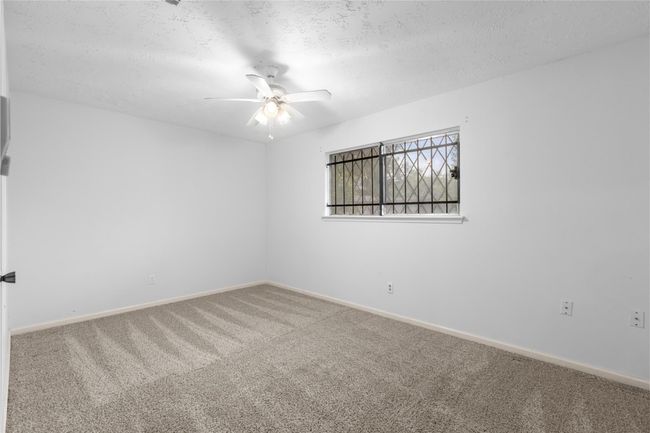 1330 Stevenage Ln, House other with 3 bedrooms, 2 bathrooms and 2 parking in Channelview TX | Image 15