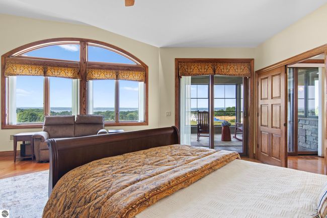 4173 Dornoch Ct, House other with 6 bedrooms, 4 bathrooms and null parking in Williamsburg MI | Image 50