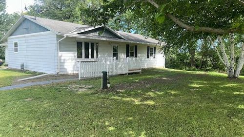 637 200th Ave, UNION GROVE, WI, 53182-9401 | Card Image