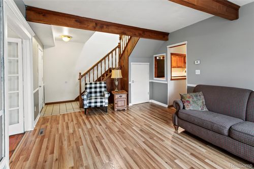 225 W Ridge St, Owosso, MI, 48867-4436 | Card Image