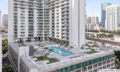 2322-690 Sw 1st Ct, MIAMI, FL, 33130-2991 | Card Image