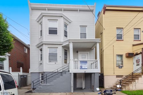 11 Joyce St, West Orange, NJ, 07052-5244 | Card Image