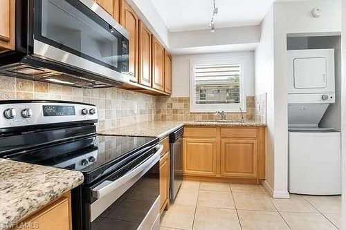 apt-a2-600 Valley Stream Dr, NAPLES, FL, 34113-4135 | Card Image