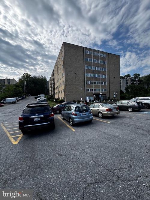 510-a-9250 Edwards Way, HYATTSVILLE, MD, 20783-3461 | Card Image