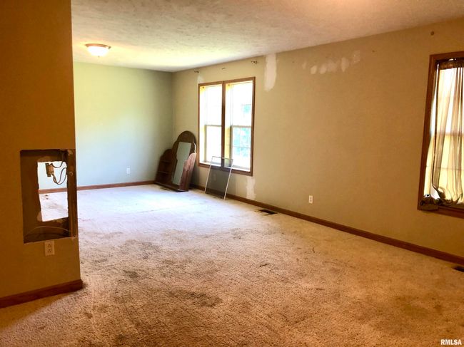 400 W Boundary Rd, House other with 3 bedrooms, 2 bathrooms and null parking in Creal Springs IL | Image 19
