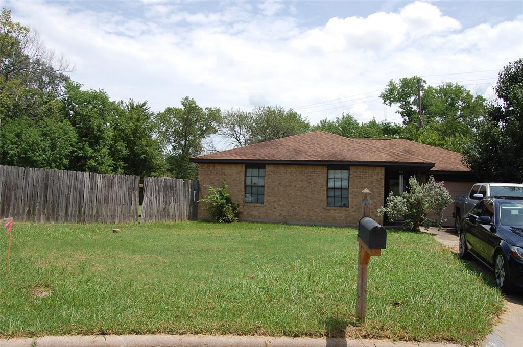 Braeswood Cir, Bryan, TX 77803