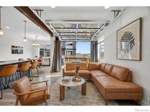 19518 E Sunset Cir, Aurora, CO, 80015-2887 | Card Image