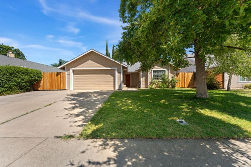 1346 May St, West Sacramento, CA, 95605-2059 | Card Image