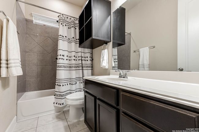 10539 Far Reaches Ln, House other with 5 bedrooms, 4 bathrooms and null parking in Helotes TX | Image 22