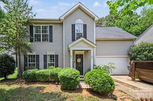 1529 Galesburg St, Charlotte, NC, 28216-4087 | Card Image