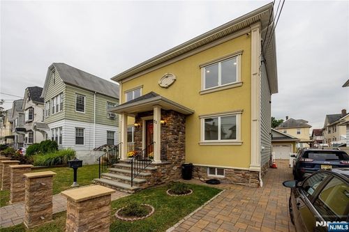 71 Christie Ave, Clifton, NJ, 07011-1211 | Card Image
