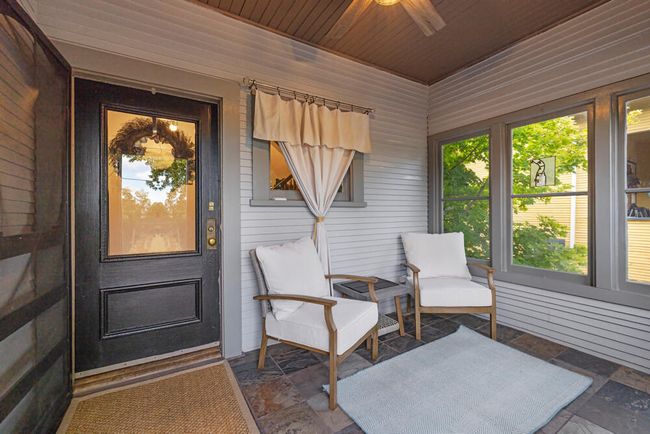 Enclosed front porch | Image 13