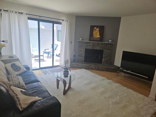 814 America Way, Del Mar, CA, 92014-3914 | Card Image