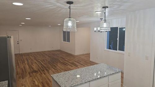 717 Ne Fusite, Grants Pass, OR, 97526 | Card Image