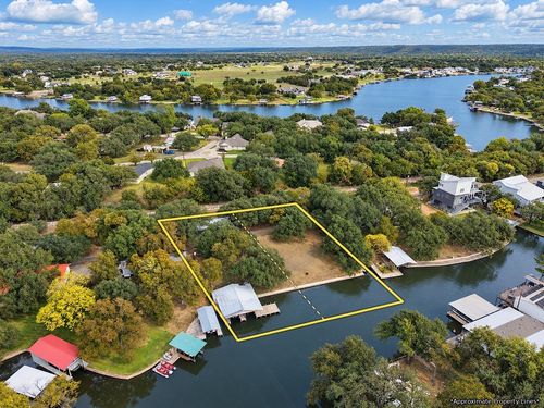 1705 Glencove Dr, Kingsland, TX, 78639-3240 | Card Image