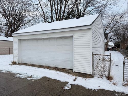 3800 Westpoint St, Dearborn, MI, 48124-3251 | Card Image