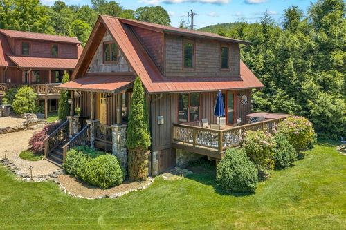 8-52 Eagle Cottage Ln, Banner Elk, NC, 28604-6464 | Card Image