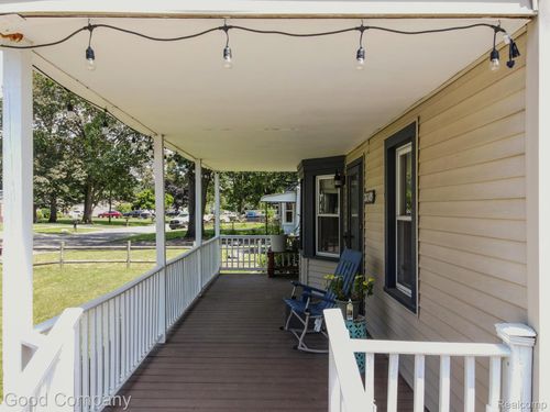 36149 Schley Ave, Westland, MI, 48186-8310 | Card Image